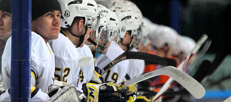 Nuorten maailmanmestari Juuso Vainio Espoo Bluesiin