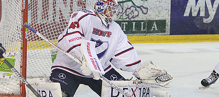 Niko Hovinen HIFK:n maalille