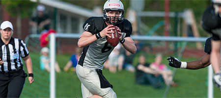 Vänttinen tuo pelinopeutta Jaguaarien takakentälle