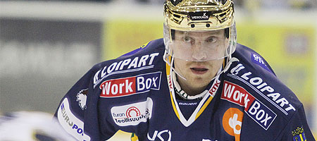 Yli 200 NHL-ottelun puolustaja Keaton Ellerby Lukon takalinjoille