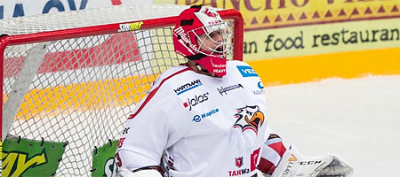 Sport täydentää joukkuettaan maalivahdilla